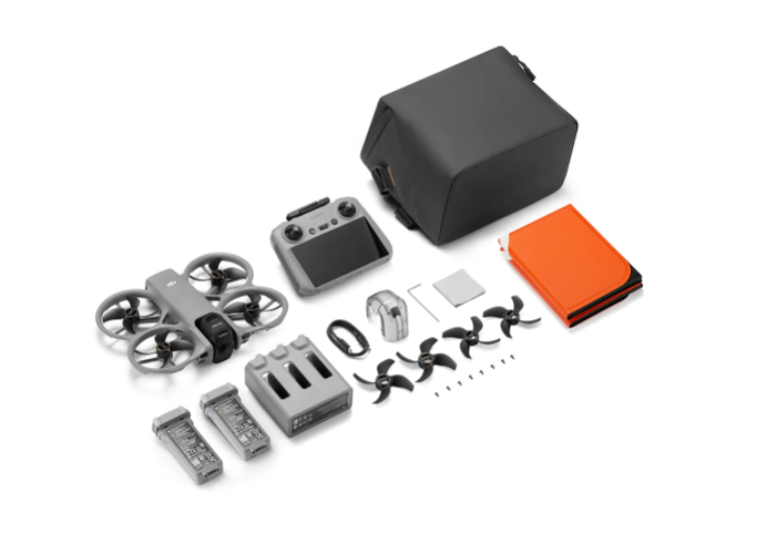 Drone Dji Avata 360 Fly More Combo com Tela